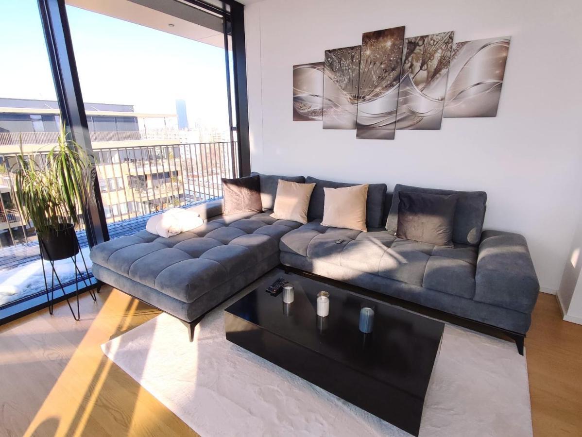 Panorama Apartment Vienna - Free Parking, Sauna & Fitness Buitenkant foto