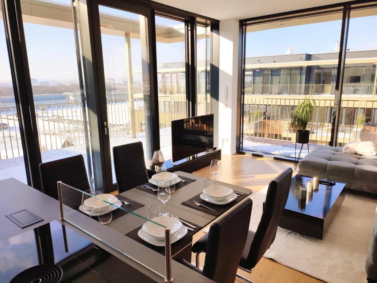 Panorama Apartment Vienna - Free Parking, Sauna & Fitness Buitenkant foto