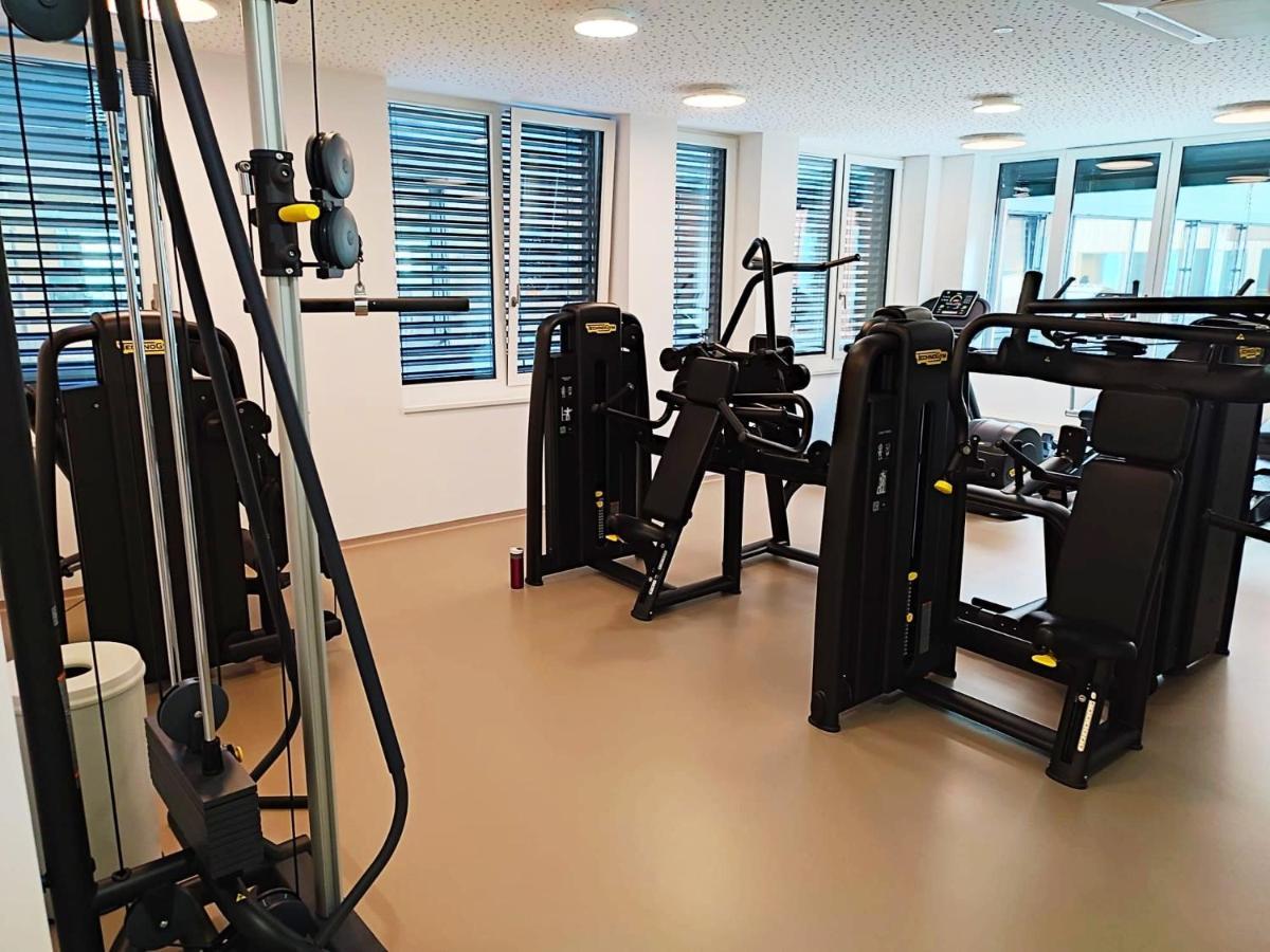 Panorama Apartment Vienna - Free Parking, Sauna & Fitness Buitenkant foto