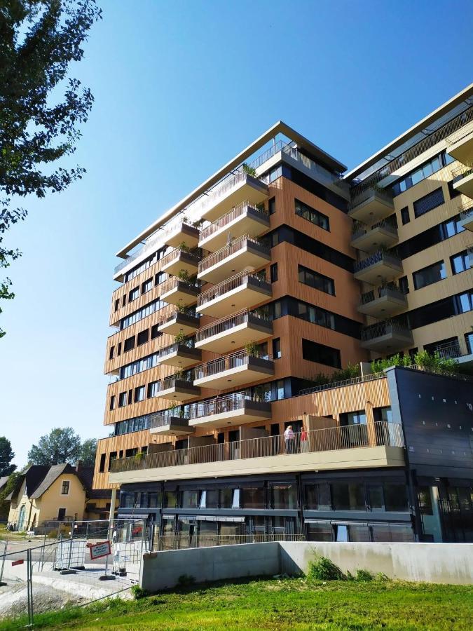 Panorama Apartment Vienna - Free Parking, Sauna & Fitness Buitenkant foto