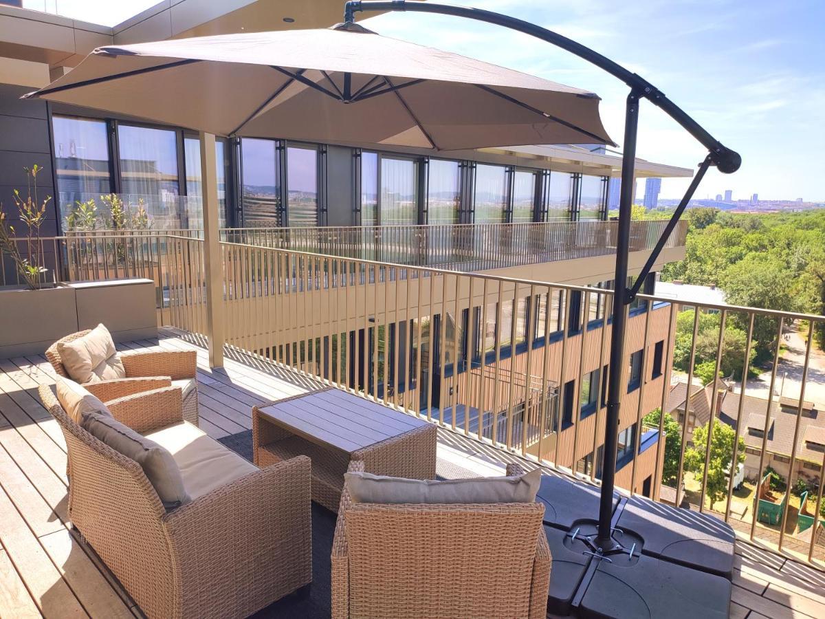 Panorama Apartment Vienna - Free Parking, Sauna & Fitness Buitenkant foto